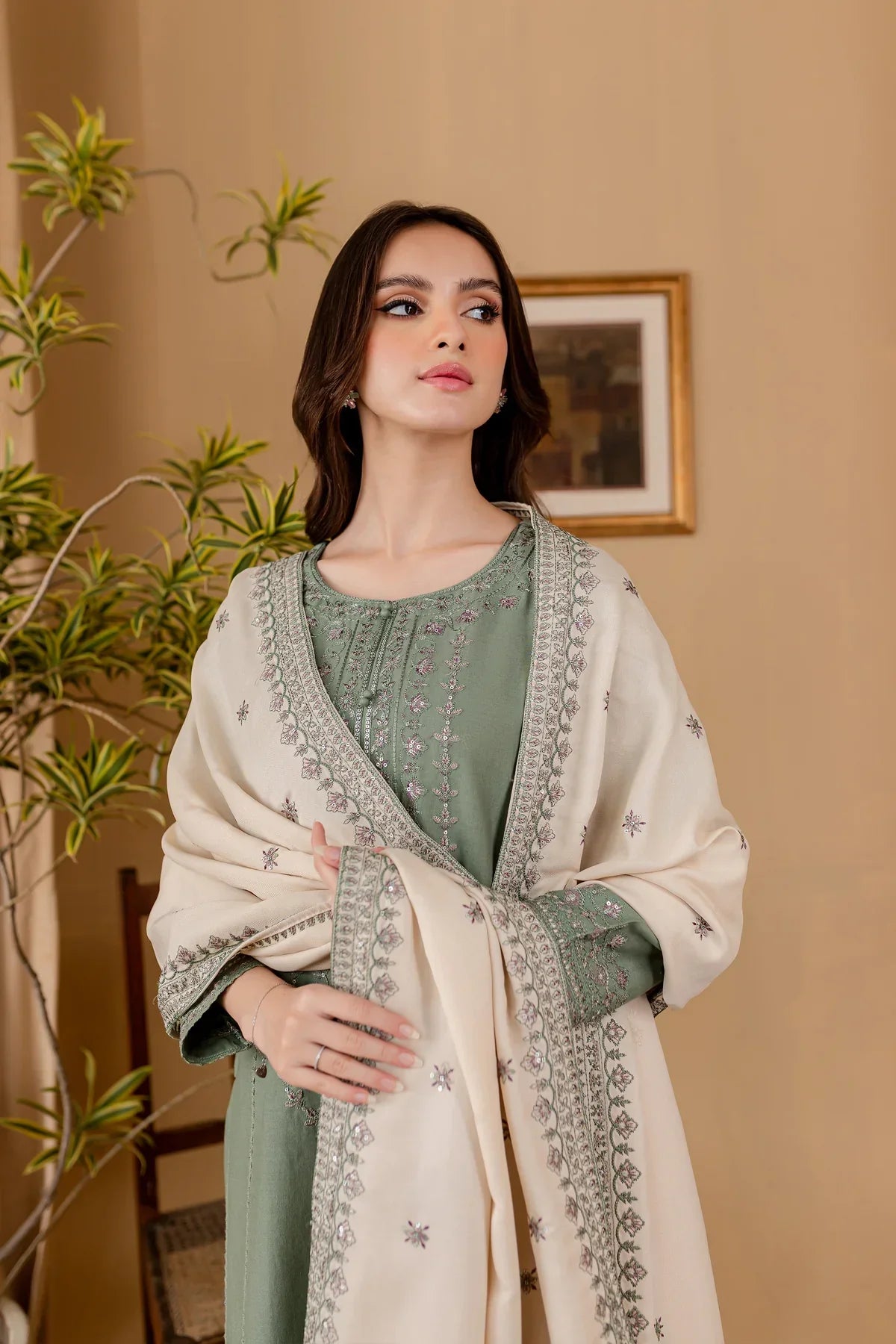 BATIK - 3PC DHANAK EMBROIDERED SHIRT WITH DHANKEMBROIDERED DUPATTA AND TROUSER