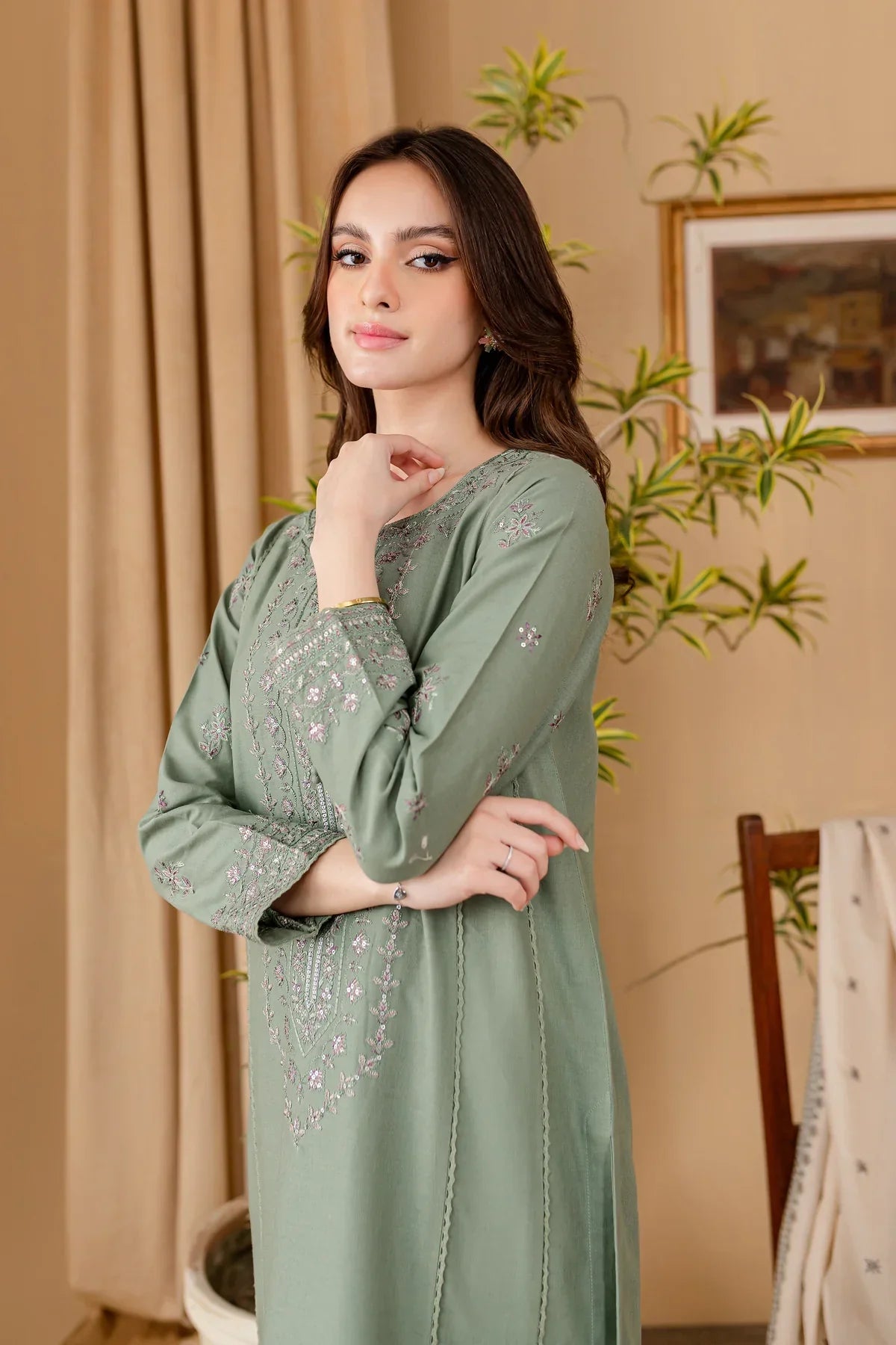 BATIK - 3PC DHANAK EMBROIDERED SHIRT WITH DHANKEMBROIDERED DUPATTA AND TROUSER