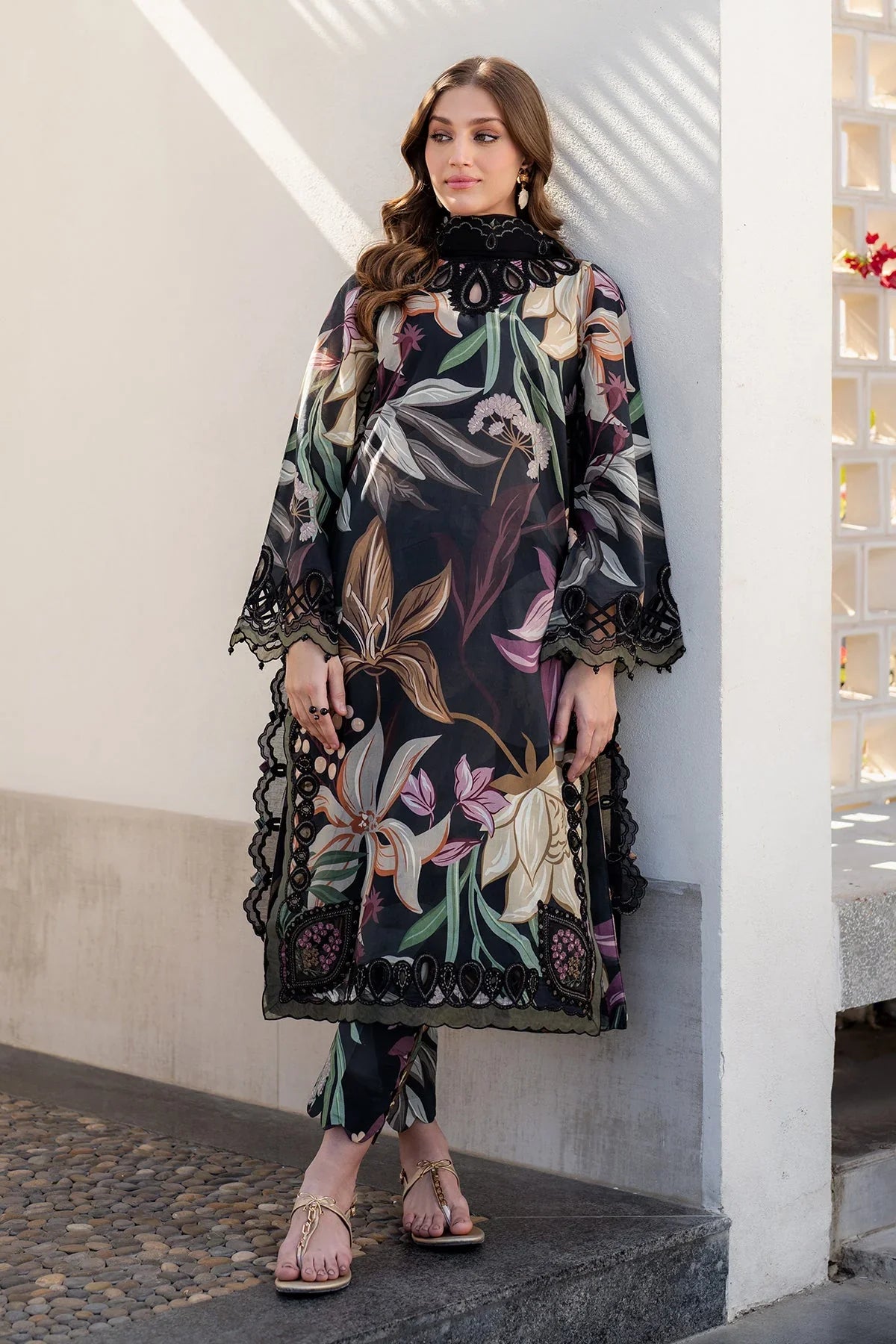 BAROQUE UNSTITCHED LAWN 3PC PATCHES WITH 4 SIDE LACE AND CHIFFON DUPATTA
