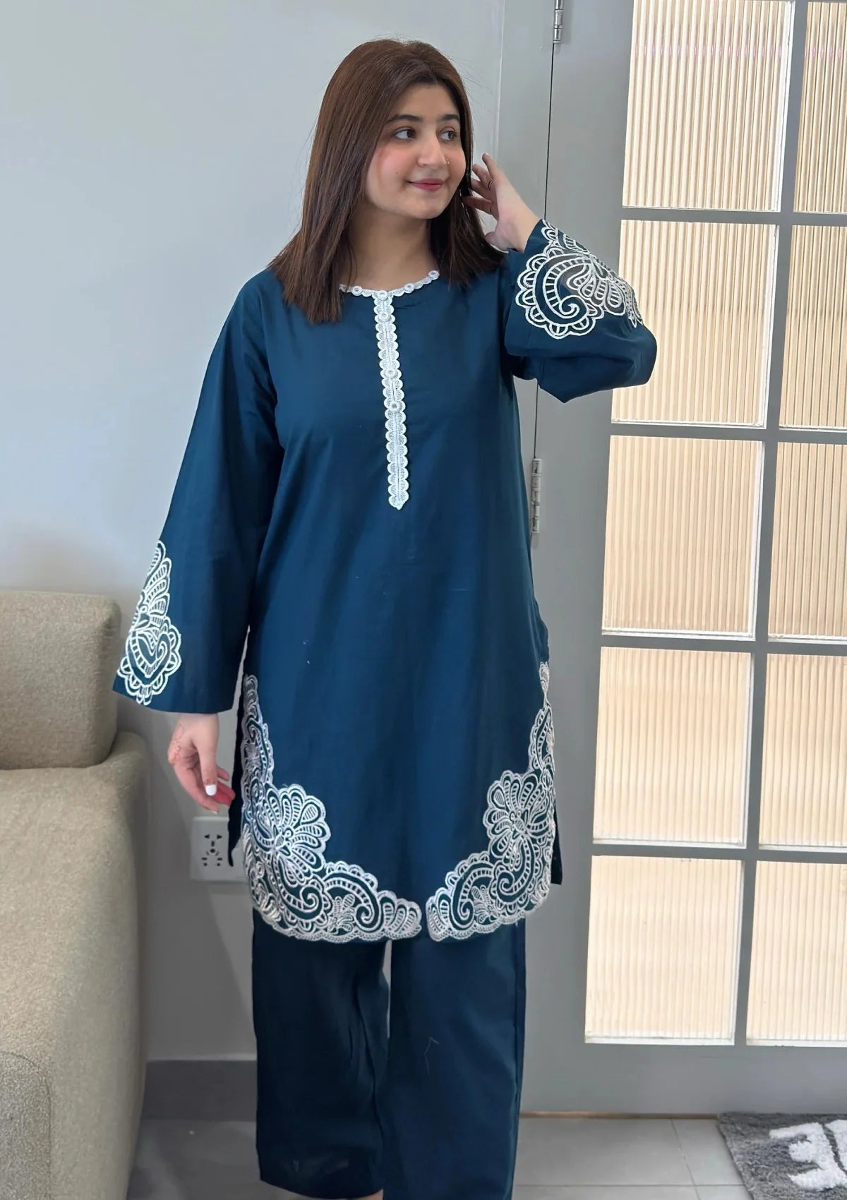 ETHNIC - 2PC Luxury Dhanak Marina Embroidered Suit (SYT-532)