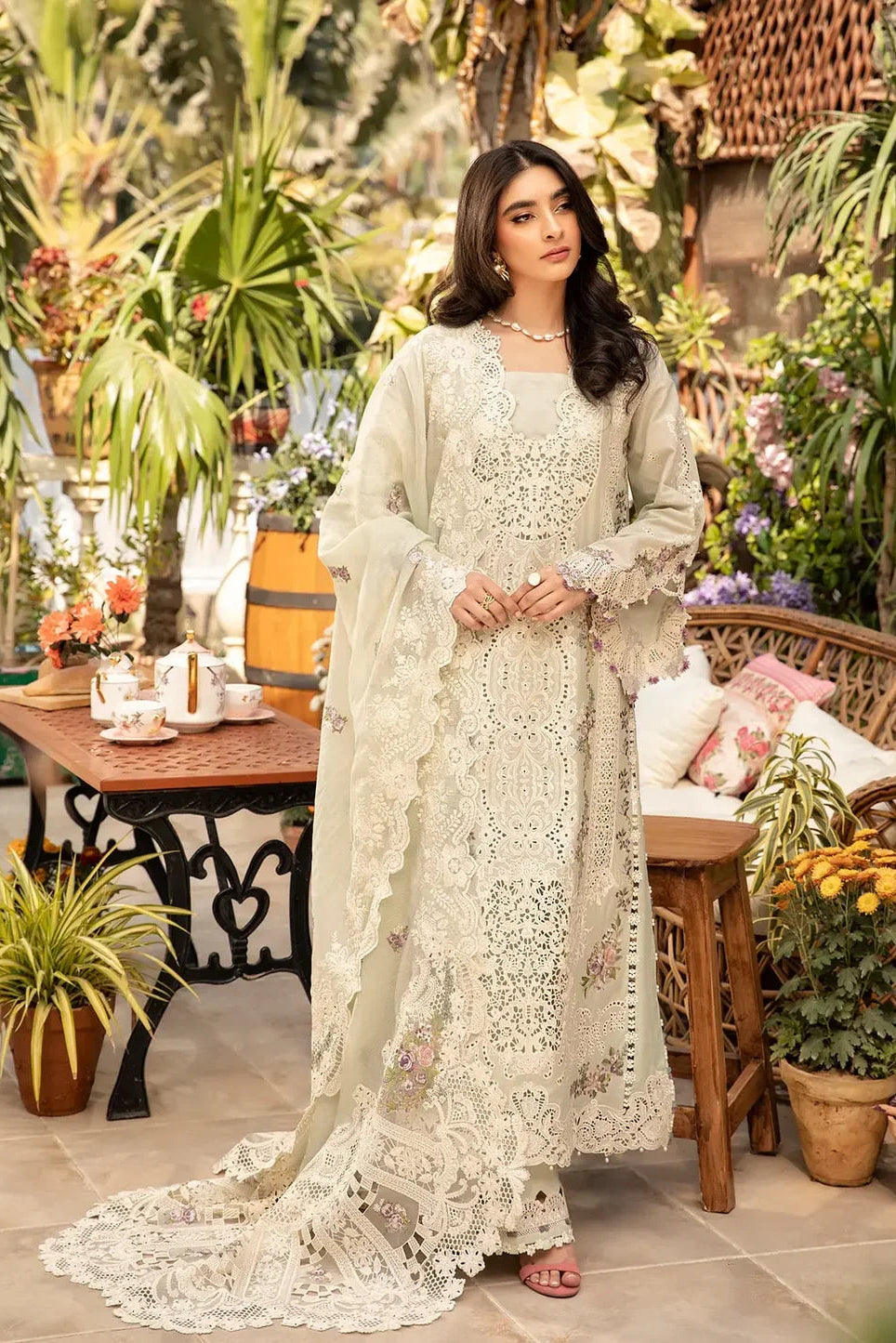 ELAF - 3PC Luxury Dhanak Embroidered Suit (SYT-549)