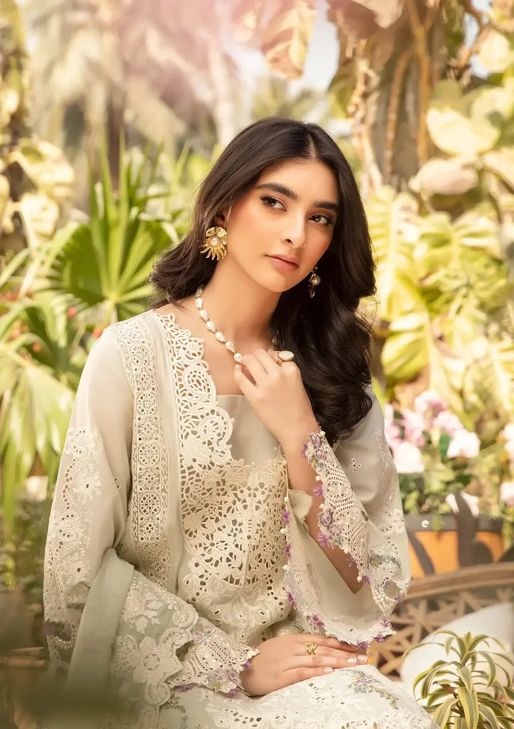 ELAF - 3PC Luxury Dhanak Embroidered Suit (SYT-549)