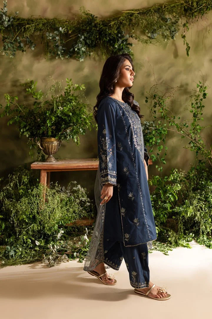 BATIK - 3PC Luxury Dhanak Embroidered Suit (SYT-552)