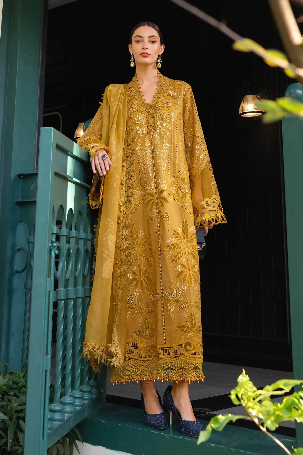 Maria.B - 3PC Luxury Dhanak Embroidered Suit (SYT-554)
