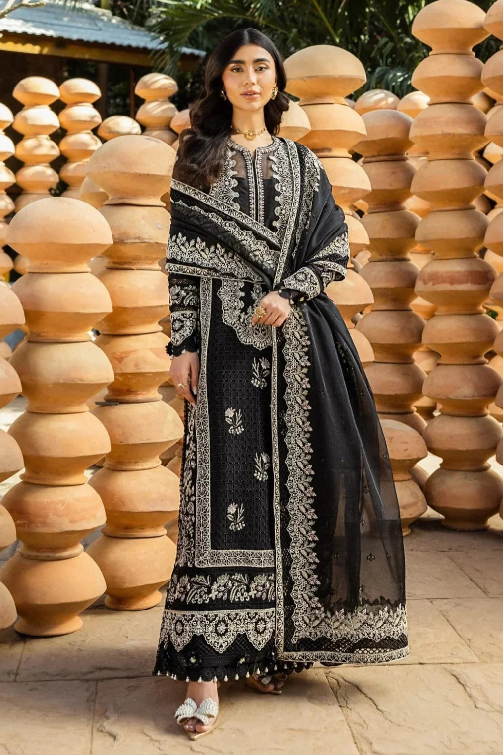 Akbar Aslam - 3PC Luxury Dhanak Embroidered Suit (SYT-556)