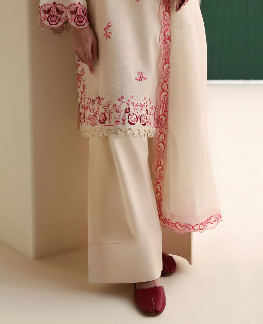 Republic - 3PC Dhanak Embroidered Suit (SYT-561)
