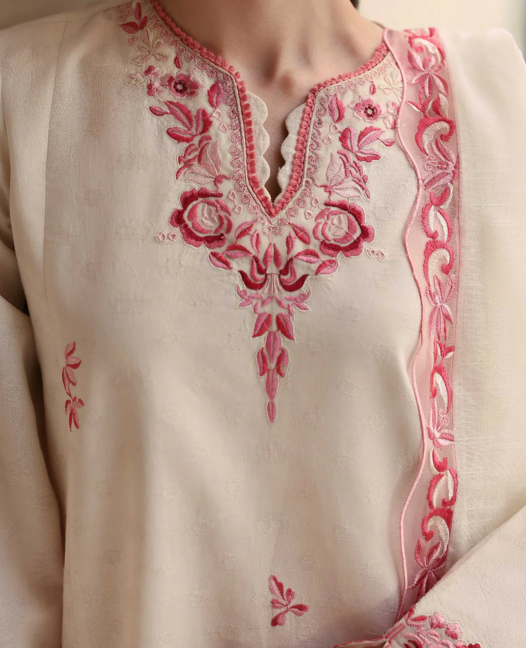 Republic - 3PC Dhanak Embroidered Suit (SYT-561)