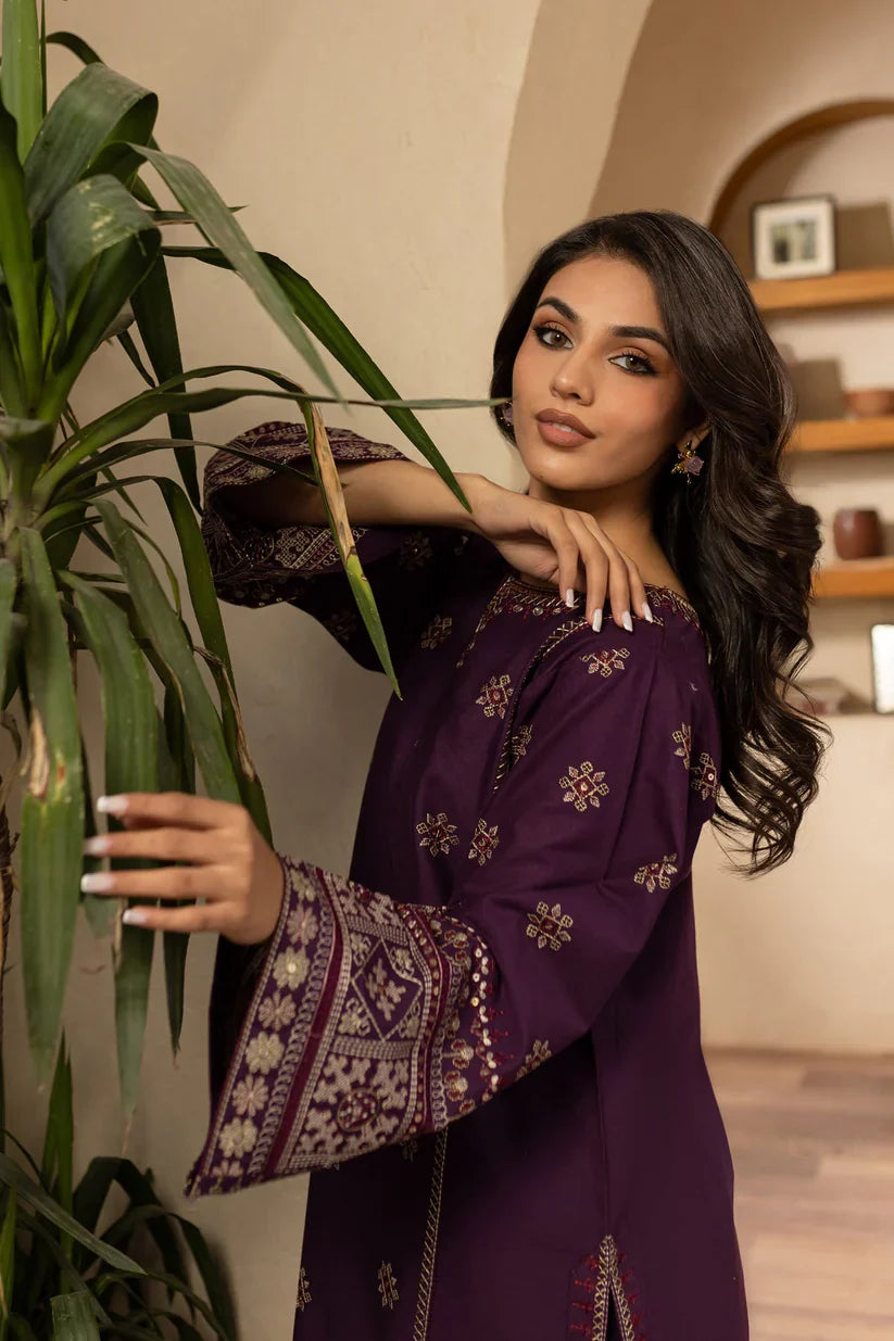 BATIK-2PC LAWN EMBROIDERED SHIRT WITH LAWN EMBROIDERED SLEEVES-D-3467