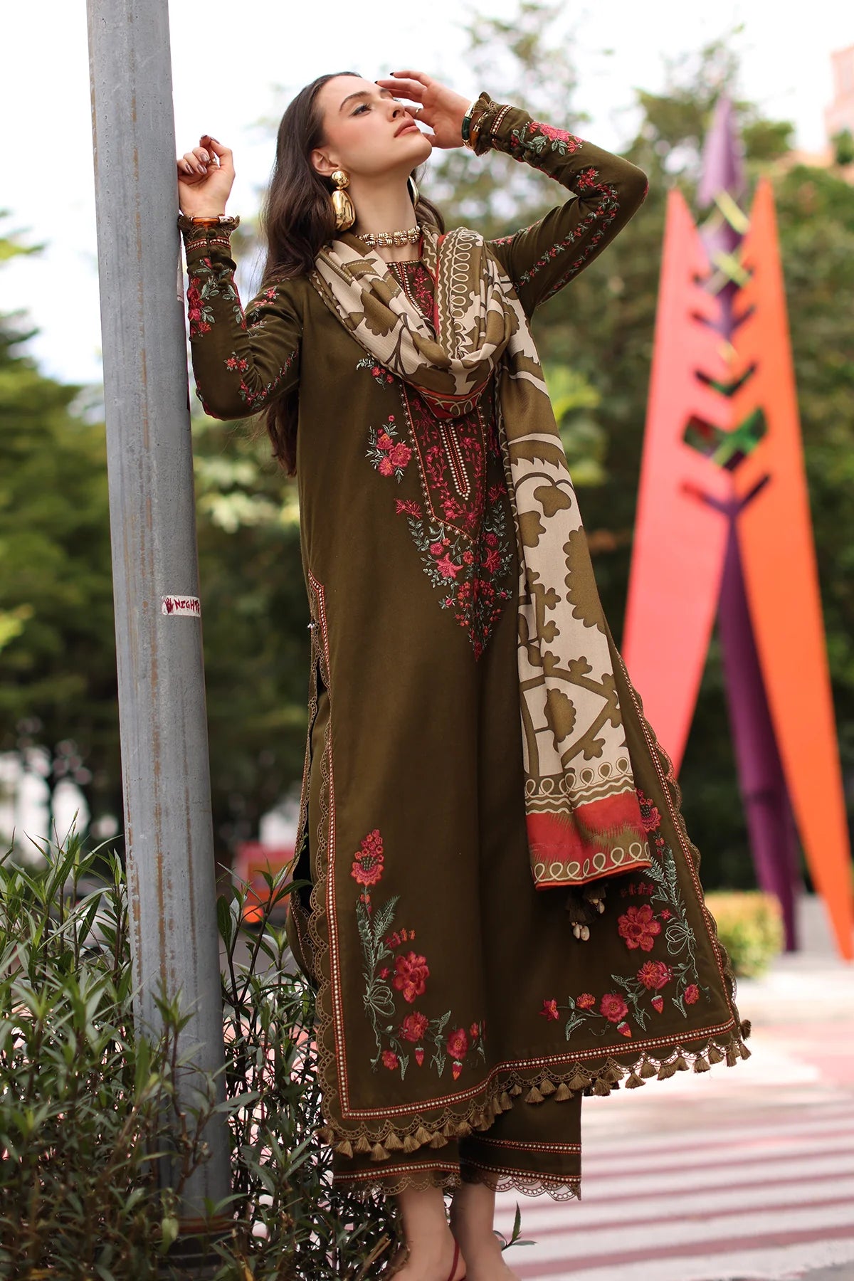 BATIK - 3PC Luxury Dhanak Embroidered Suit (SYT-511)