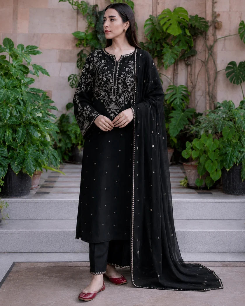 Batik - 3PC Luxury Dhanak Embroidered Suit (SYT-515)