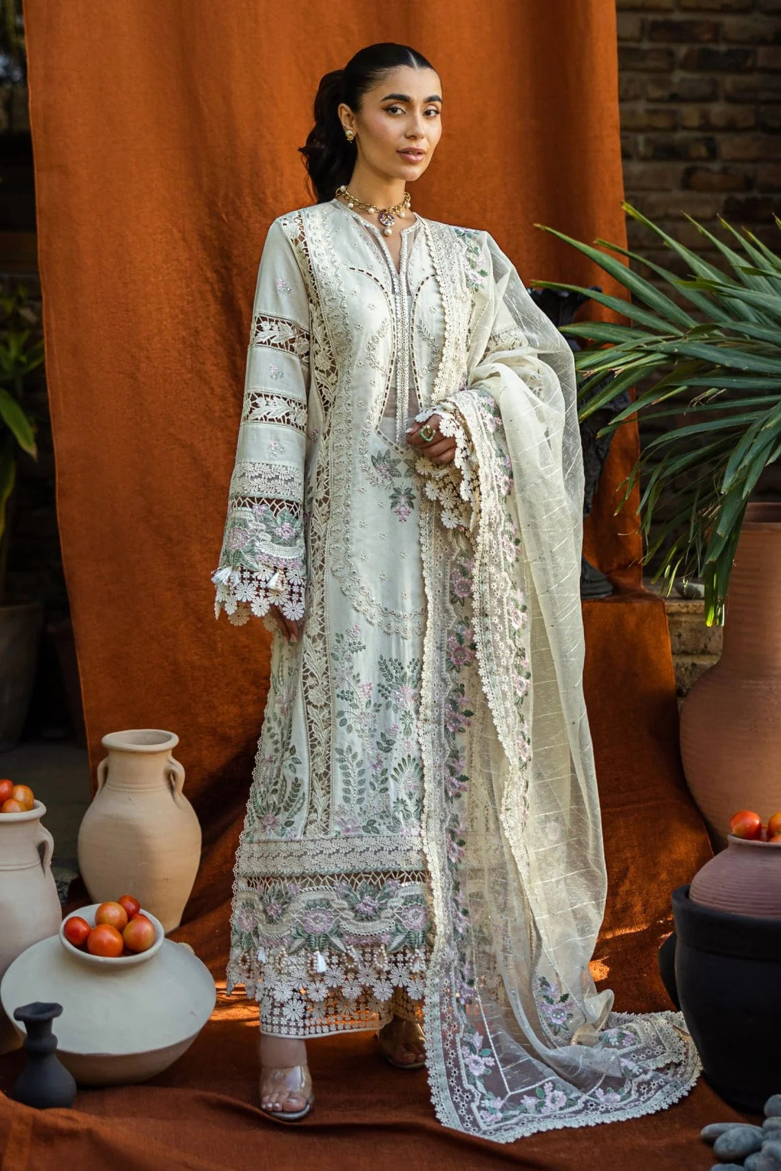 AKBAR ASLAM - 3PC Luxury Dhanak Embroidered Suit (SYT-517)