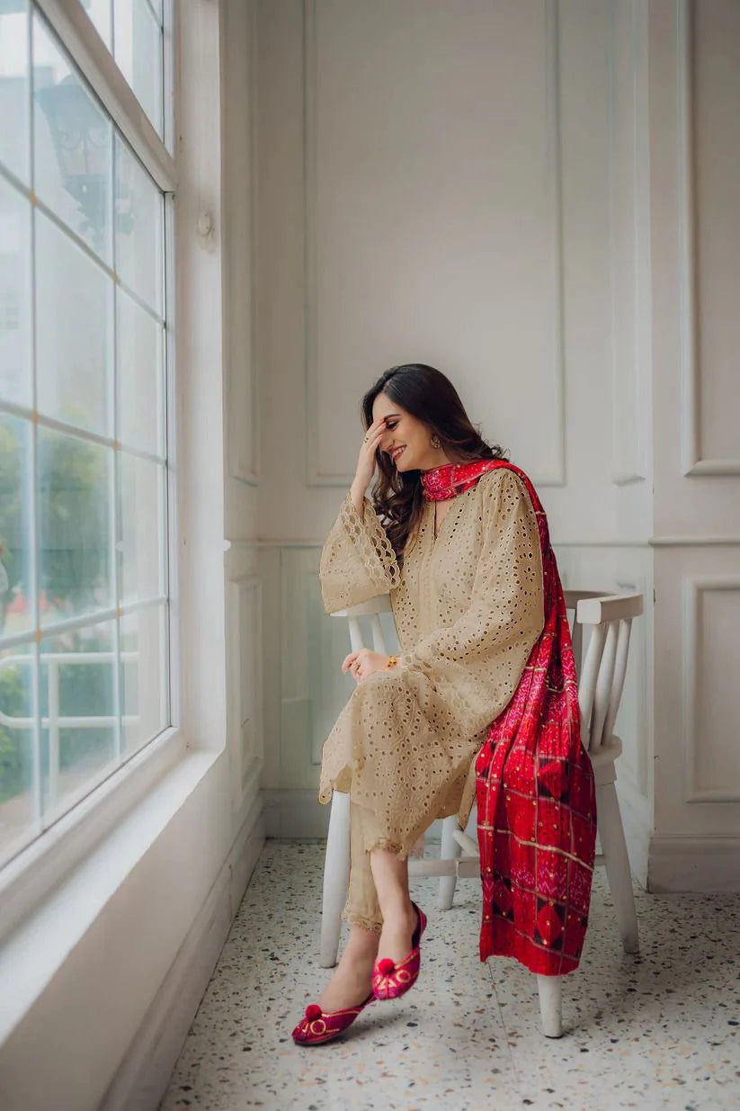 MARIA B-3PC CHIKANKARI LAWN EMBROIDERED SHIRT WITH CHUNRI PRINT DUPATTA AND TROUSER-D-4051