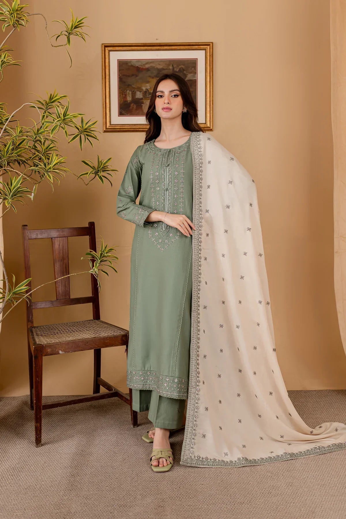 BATIK - 3PC DHANAK EMBROIDERED SHIRT WITH DHANKEMBROIDERED DUPATTA AND TROUSER