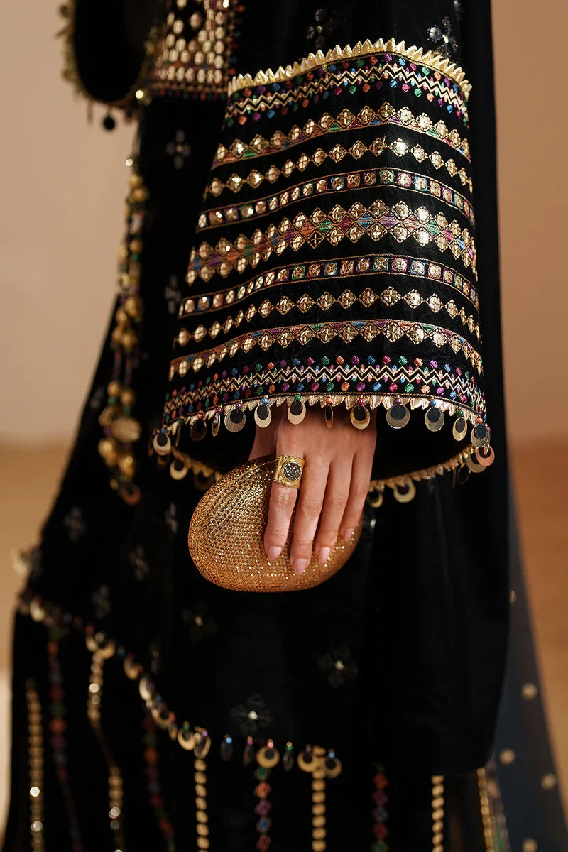 Jazmin - 3PC Luxury Velvet Embroidered Suit (SYT-521)