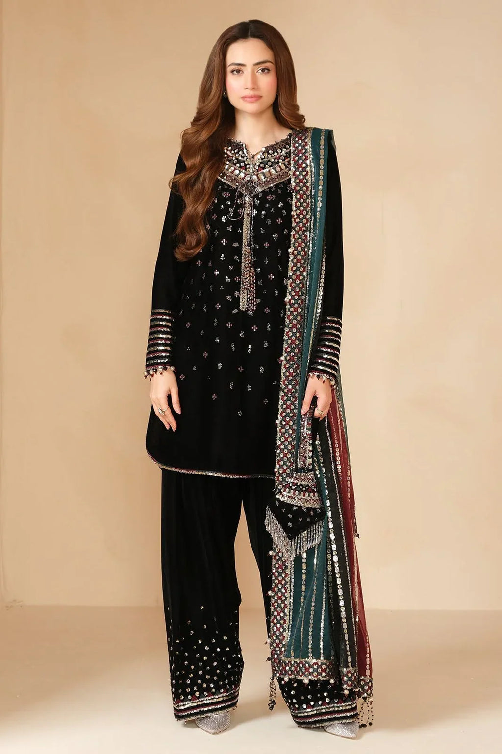 Jazmin - 3PC Luxury Velvet Embroidered Suit (SYT-522)