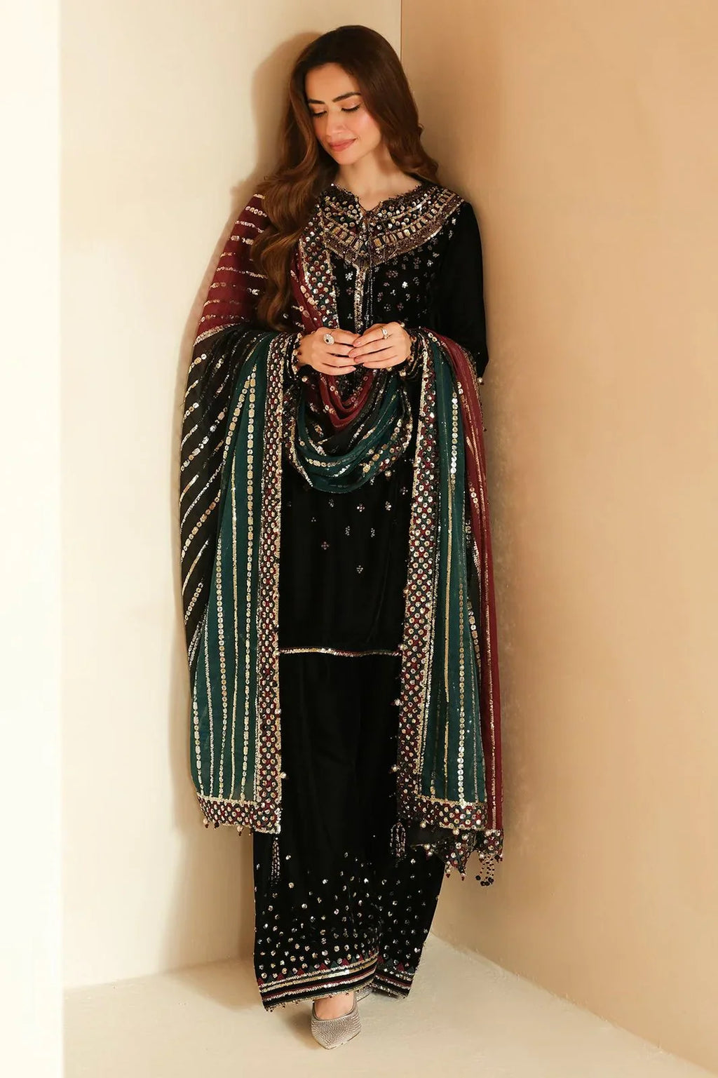 Jazmin - 3PC Luxury Velvet Embroidered Suit (SYT-522)