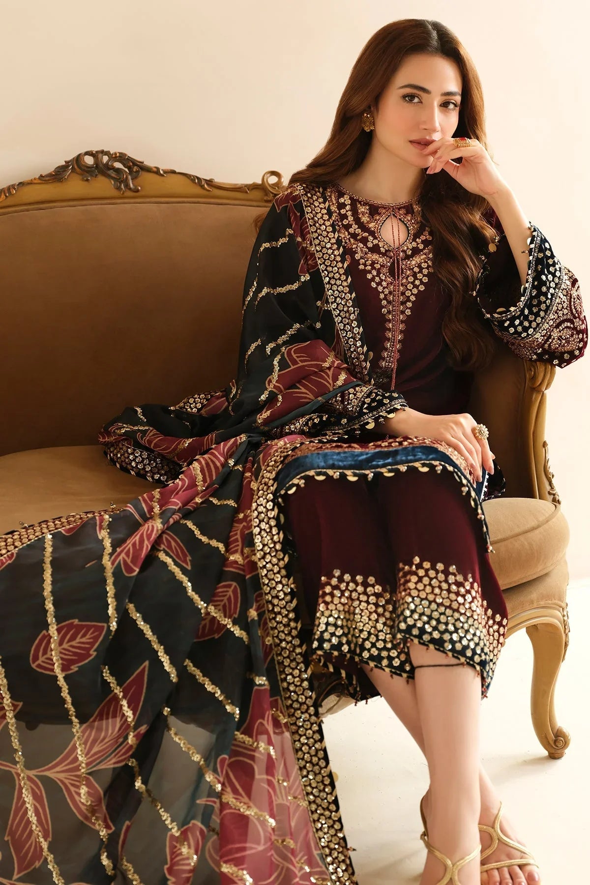 Jazmin - 3PC Luxury Velvet Embroidered Suit (SYT-524)