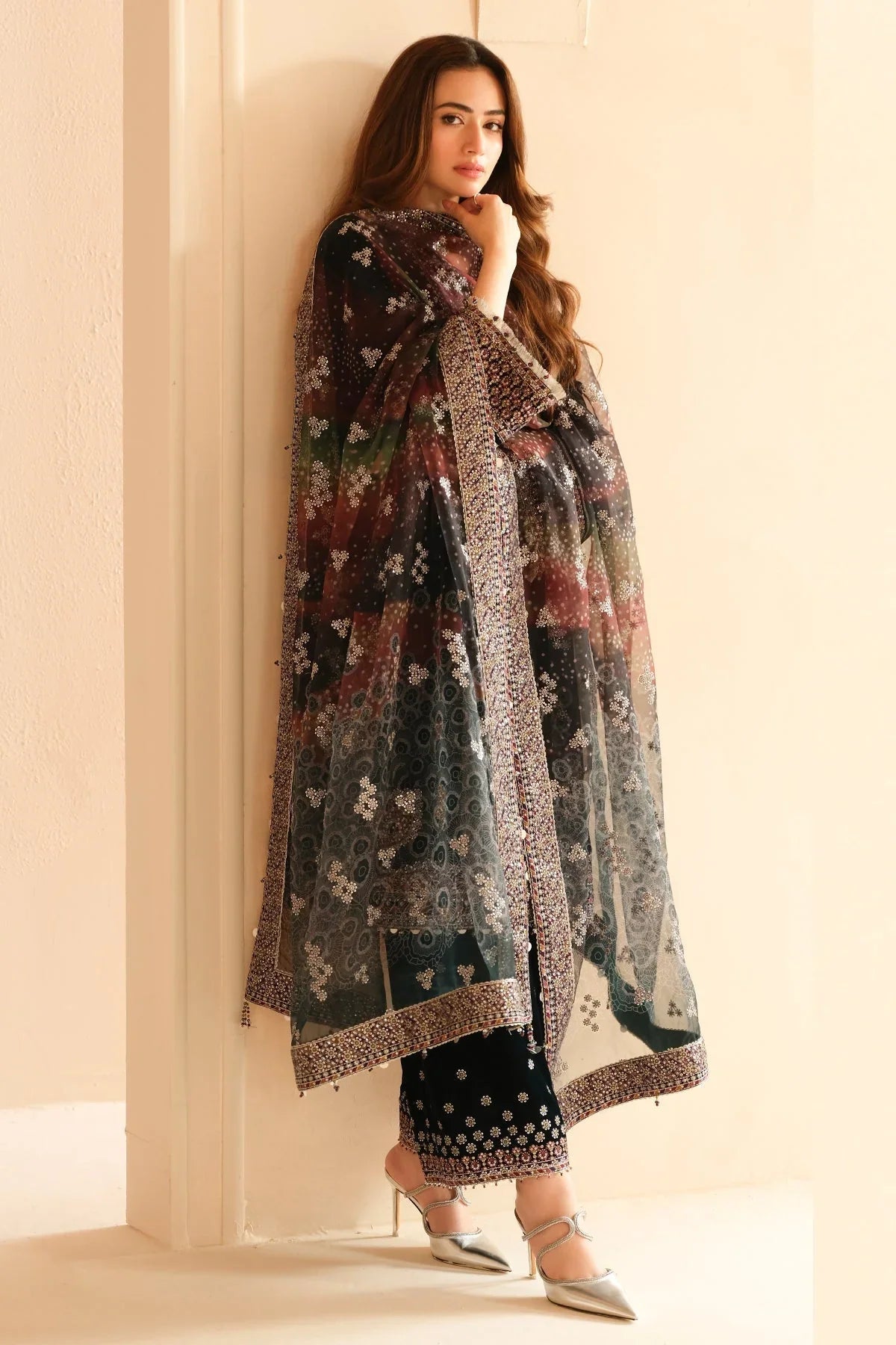 Jazmin - 3PC Luxury Velvet Embroidered Suit (SYT-524)