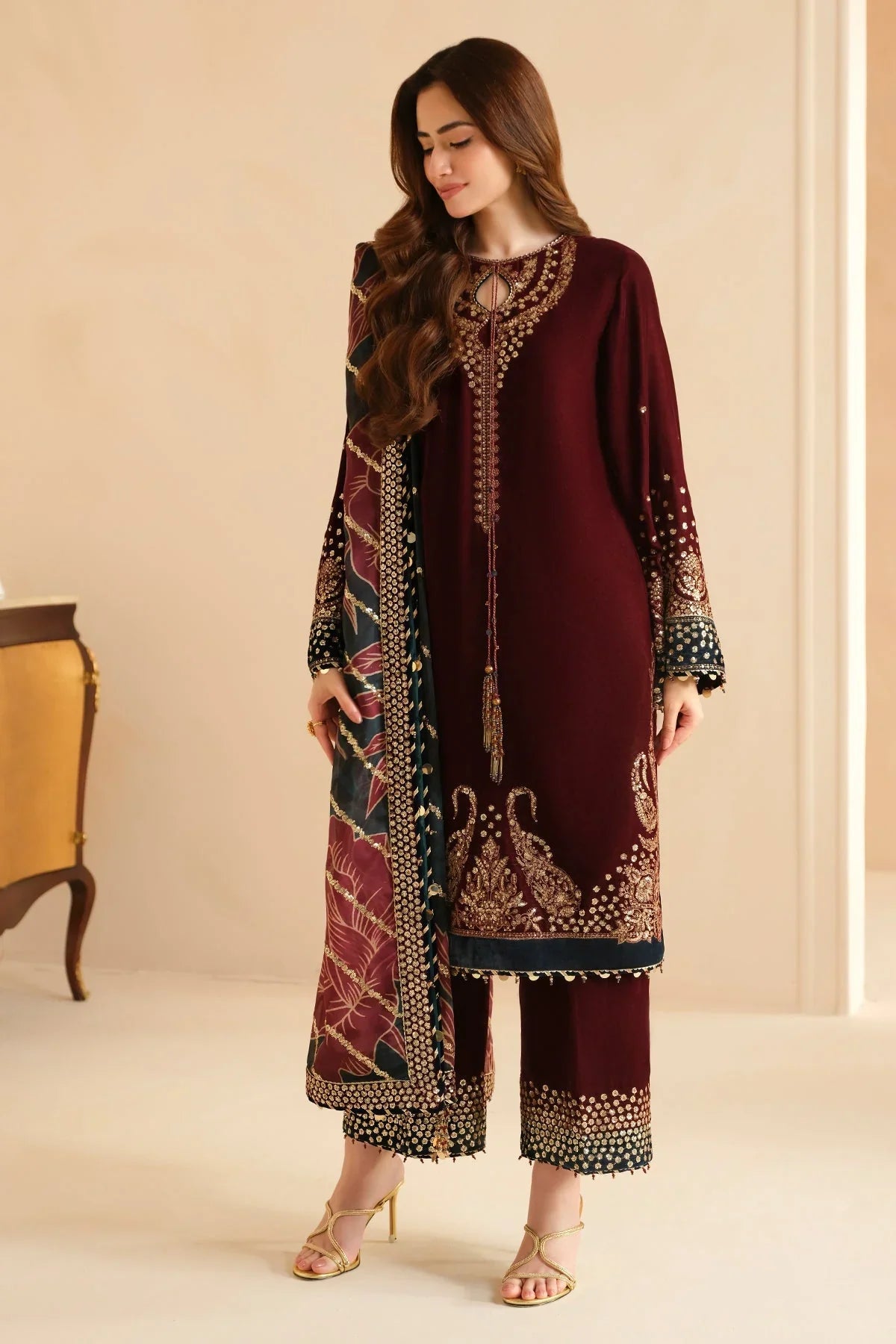 Jazmin - 3PC Luxury Velvet Embroidered Suit (SYT-524)